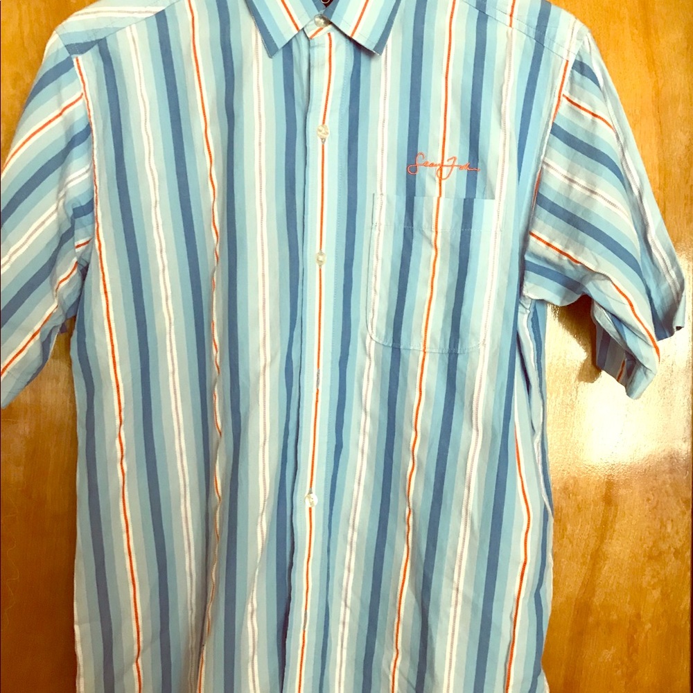 Men’s US Large blue/white short sleeve shirt